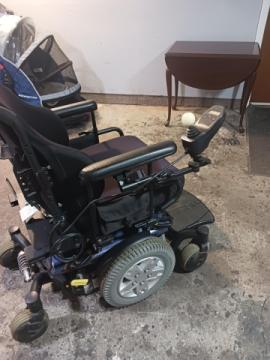 Powered wheel chair