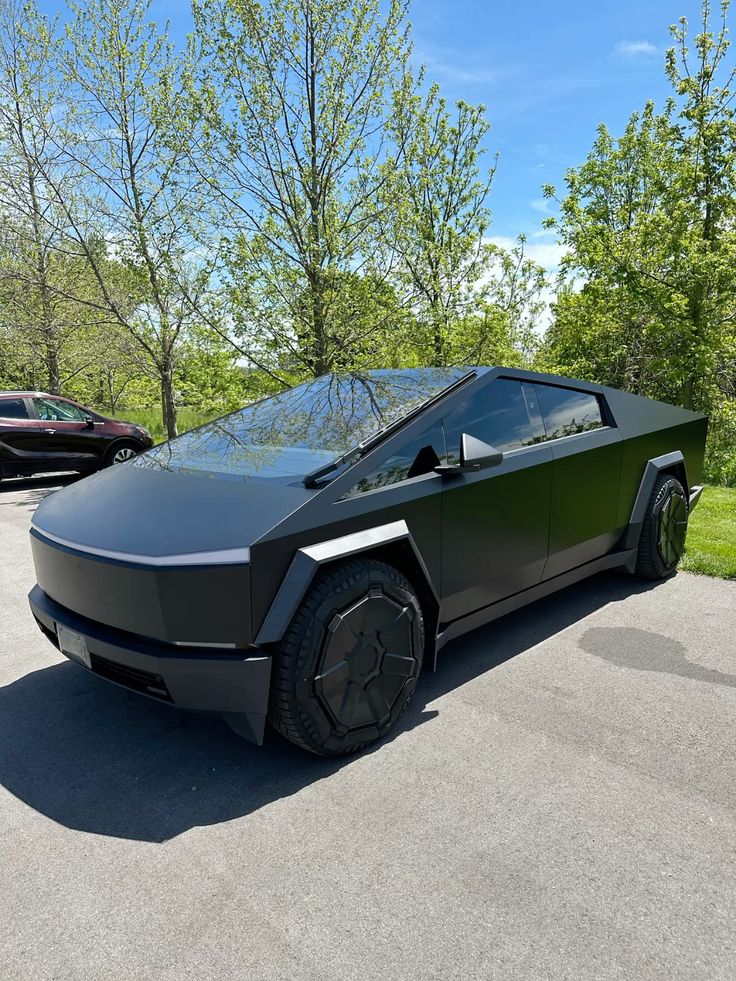 2025 Tesla Cyber truck