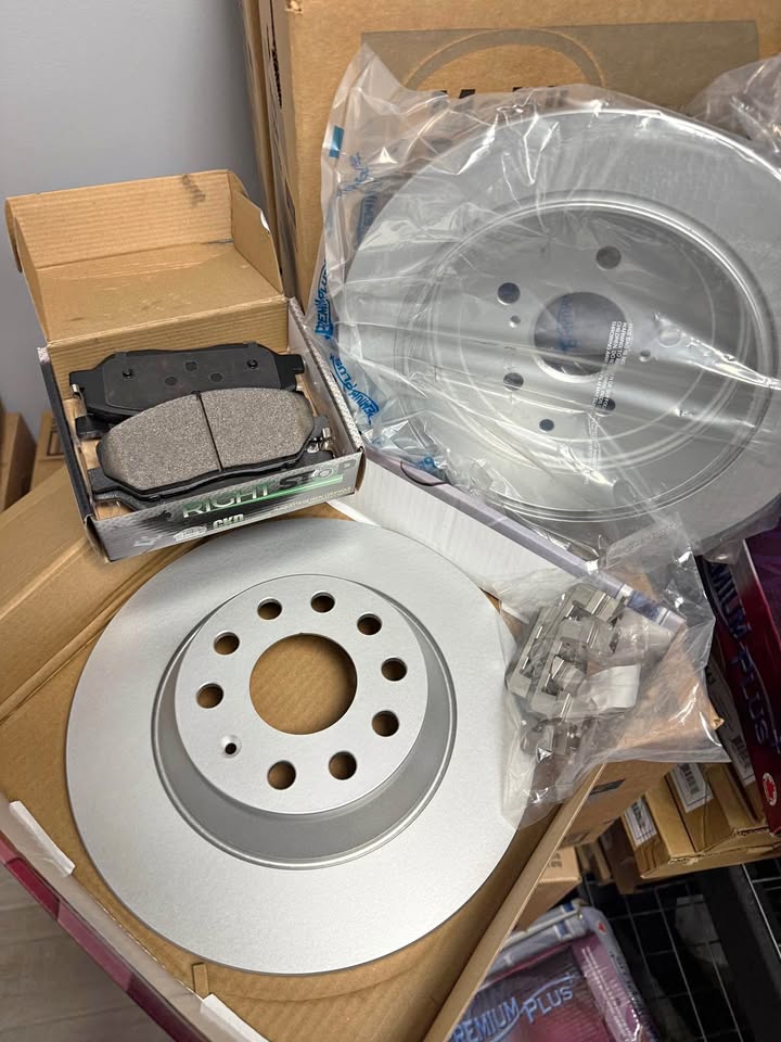 Brake Pads & Rotors Set – Cars, SUVs & Trucks