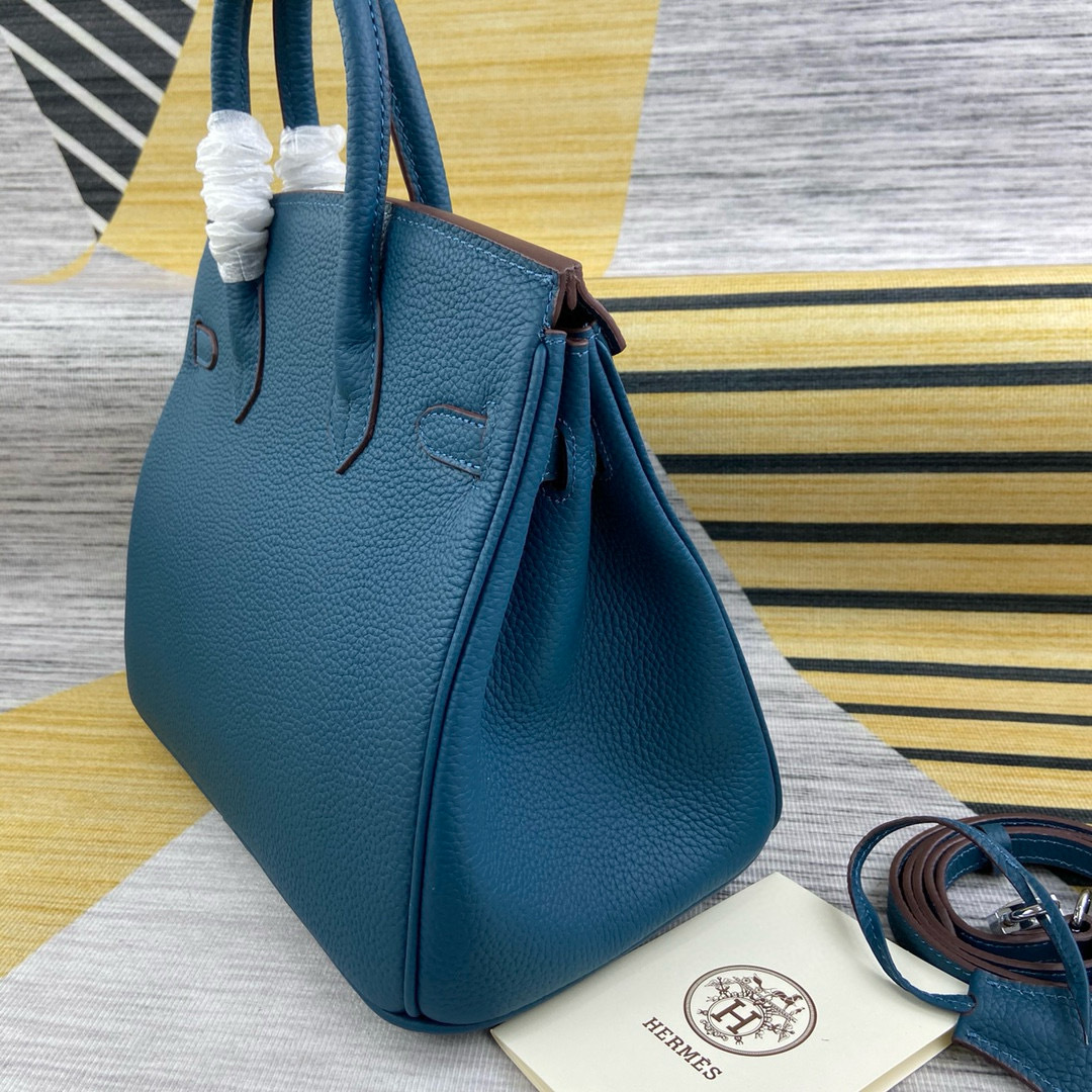 Luxury Handbags for Sale in Canada – Premium Styles & Elegant Designs