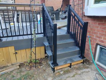 Aluminum Deck Railings – Custom Made & Installed