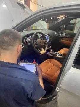 Looking for top-notch car repair in Ottawa? Look no further than Ottawa Mechanics!