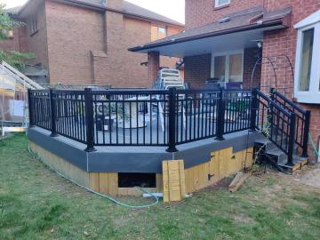 Aluminum Deck Railings – Custom Made & Installed