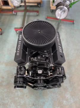 Moteur Chevy 383 stroker, petit bloc légendaire, prêt à être installé (Plug and Play)
